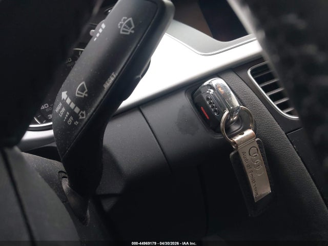 44969179 :رقم المزاد ، WAUBFAFL4FN045093 vin ، 2015 Audi A4 2.0t Premium مزاد بيع