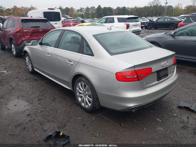 44969179 :رقم المزاد ، WAUBFAFL4FN045093 vin ، 2015 Audi A4 2.0t Premium مزاد بيع