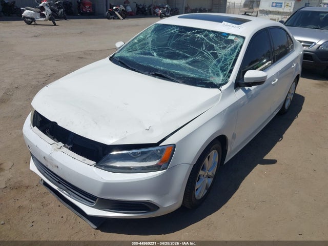 Продажа на аукционе авто 2014 Volkswagen Jetta 1.8t Se, vin: 3VWD07AJ3EM388053, номер лота: 44969221