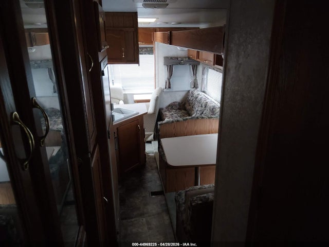 Продаж на аукціоні авто 2001 Keystone Rv Other, vin: 4YDF2762312027640, номер лоту: 44969225