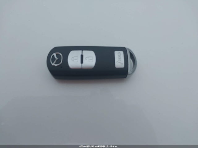 44969245 :رقم المزاد ، 3MZBN1L36JM270285 vin ، 2018 Mazda Mazda3 Touring مزاد بيع