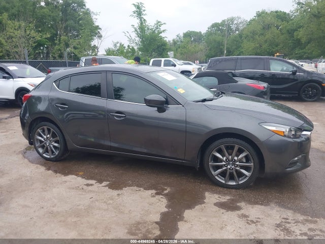44969245 :رقم المزاد ، 3MZBN1L36JM270285 vin ، 2018 Mazda Mazda3 Touring مزاد بيع