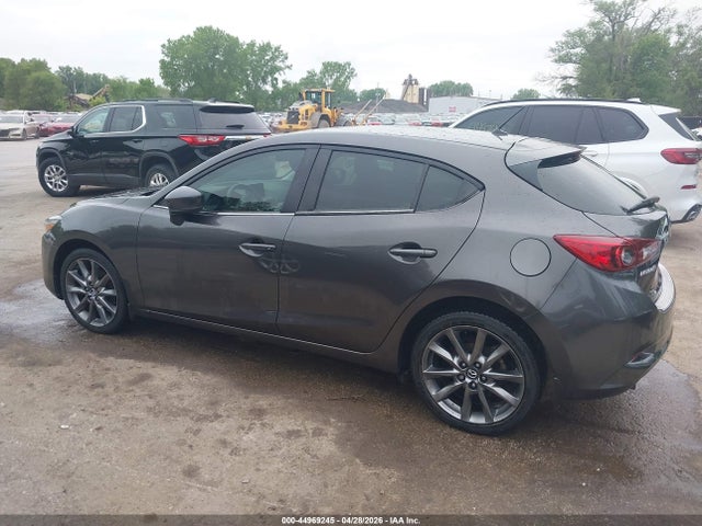 44969245 :رقم المزاد ، 3MZBN1L36JM270285 vin ، 2018 Mazda Mazda3 Touring مزاد بيع