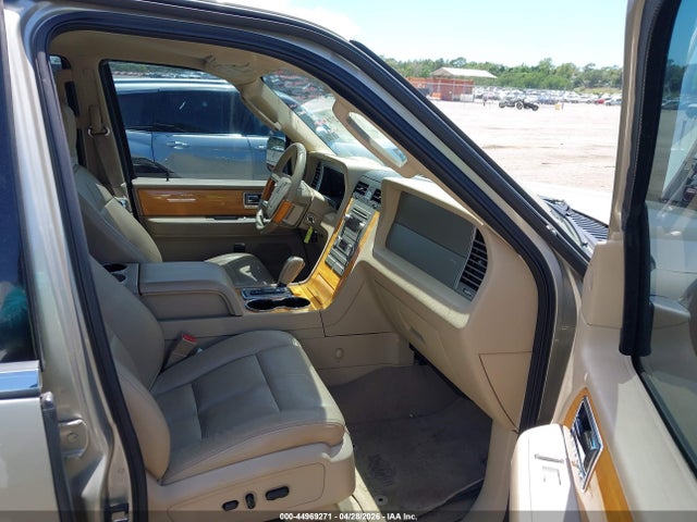 Продаж на аукціоні авто 2007 Lincoln Navigator Ultimate, vin: 5LMFU27597LJ06945, номер лоту: 44969271
