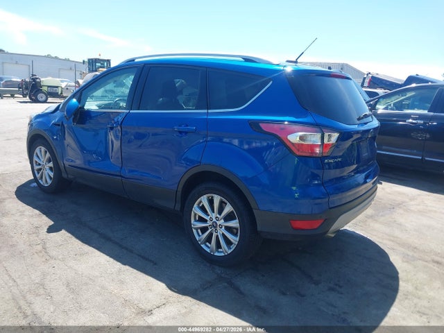 44969282 :رقم المزاد ، 1FMCU0J98HUB77278 vin ، 2017 Ford Escape Titanium مزاد بيع