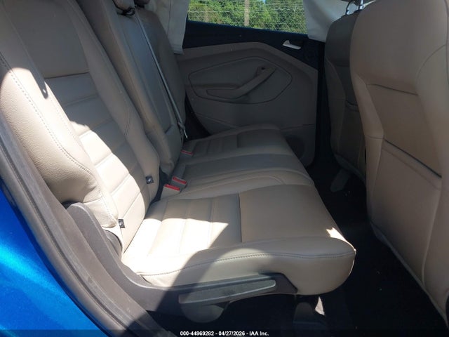 44969282 :رقم المزاد ، 1FMCU0J98HUB77278 vin ، 2017 Ford Escape Titanium مزاد بيع