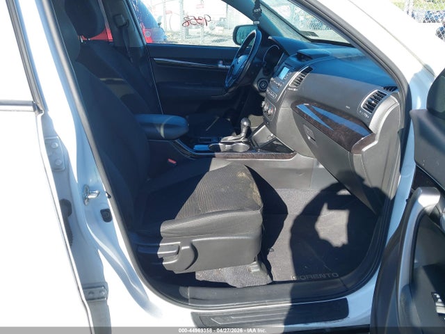 2015 Kia Sorento Lx V6 მანქანა იყიდება აუქციონზე, vin: 5XYKTDA74FG611963, აუქციონის ნომერი: 44969358