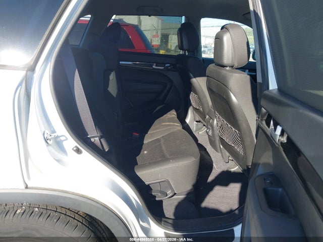 2015 Kia Sorento Lx V6 მანქანა იყიდება აუქციონზე, vin: 5XYKTDA74FG611963, აუქციონის ნომერი: 44969358