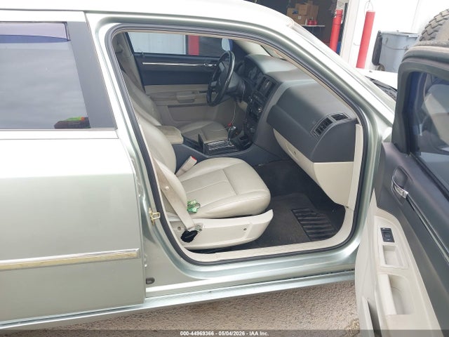 2006 Chrysler 300 Touring მანქანა იყიდება აუქციონზე, vin: 2C3KA53G46H258932, აუქციონის ნომერი: 44969366