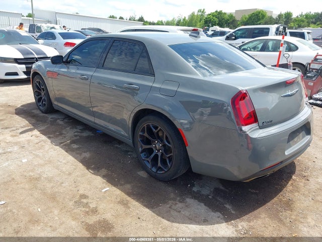 2019 Chrysler 300 Touring მანქანა იყიდება აუქციონზე, vin: 2C3CCAAG1KH679270, აუქციონის ნომერი: 44969381