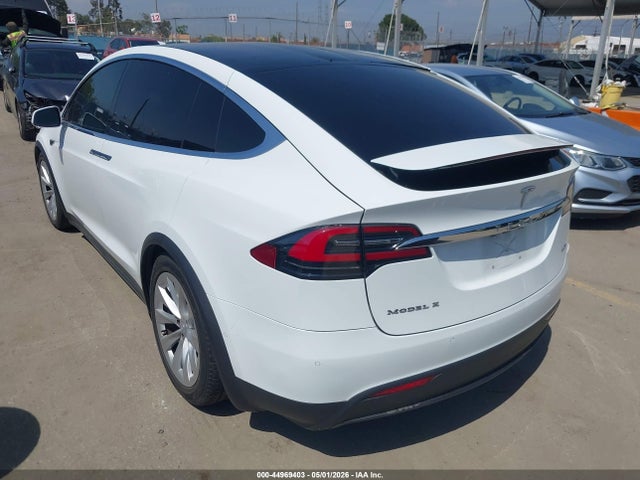 Tesla Model X 60d/70d/75d/90d 2016 5YJXCAE26GF001803 Image 3