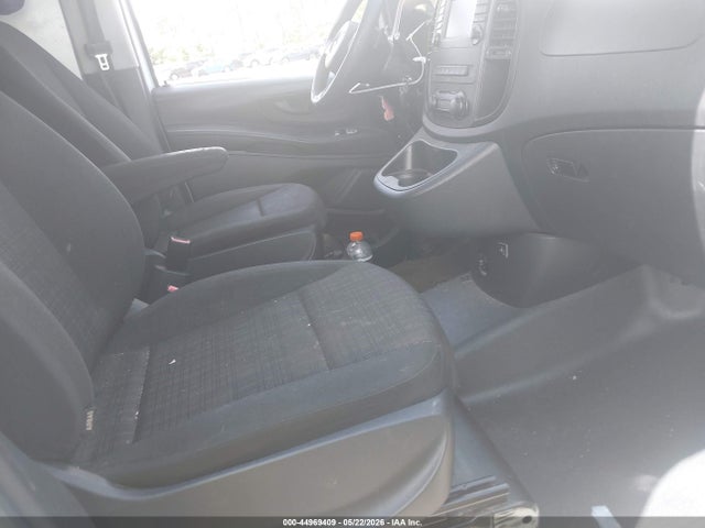 44969409 :رقم المزاد ، WD3PG2EA3H3229588 vin ، 2017 Mercedes-benz Metris مزاد بيع