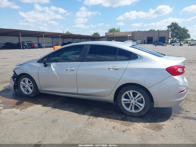 1G1BE5SM0J7108353 Chevrolet Cruze Lt Auto