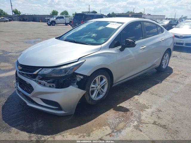 1G1BE5SM0J7108353 Chevrolet Cruze Lt Auto