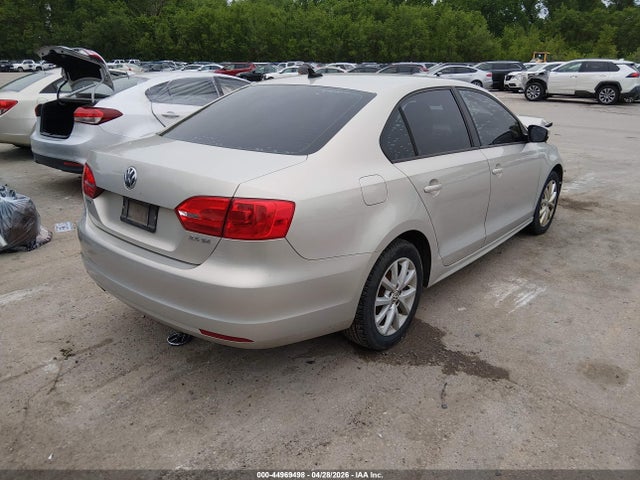44969498 :رقم المزاد ، 3VWDZ7AJ9BM318946 vin ، 2011 Volkswagen Jetta 2.5l Se مزاد بيع
