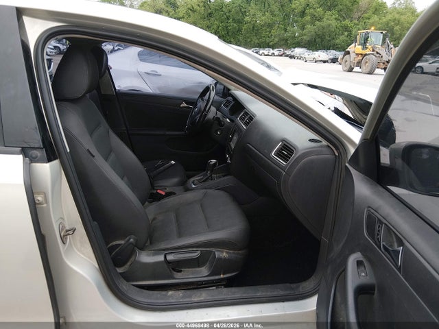 44969498 :رقم المزاد ، 3VWDZ7AJ9BM318946 vin ، 2011 Volkswagen Jetta 2.5l Se مزاد بيع