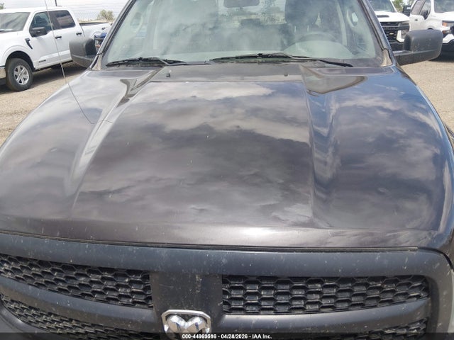44969516 :رقم المزاد ، 1C6RR7FG6HS605710 vin ، 2017 Ram 1500 Tradesman  4x4 6'4 Box مزاد بيع