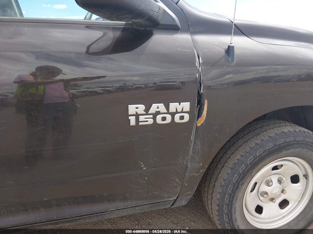 44969516 :رقم المزاد ، 1C6RR7FG6HS605710 vin ، 2017 Ram 1500 Tradesman  4x4 6'4 Box مزاد بيع