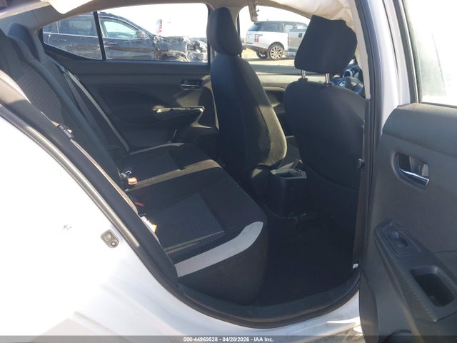 3N1CN8EV5ML875605 Nissan Versa Sv Xtronic Cvt