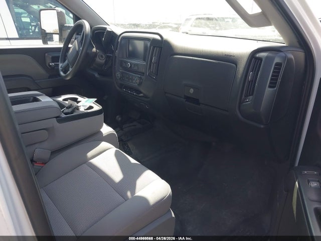 3GCUKNEC5JG467049 Chevrolet Silverado 1500 Wt