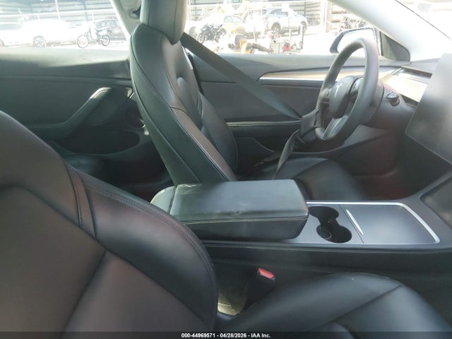 Tesla Model 3 Standard Range Plus Rear-wheel Drive 2021 5YJ3E1EAXMF982066 Image 5
