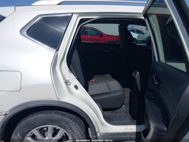 Продажа на аукционе авто 2017 Nissan Rogue Sv, vin: KNMAT2MT7HP528231, номер лота: 44969632