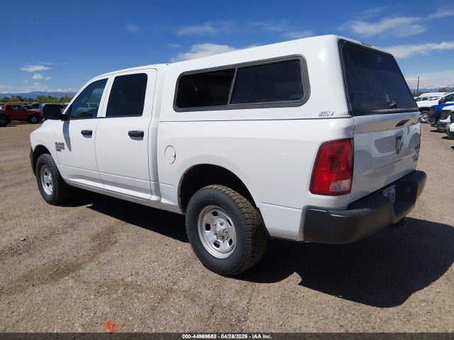 3C6RR7KG7KG619944 RAM 1500 Classic Tradesman 4x4 5&#039;7 Box