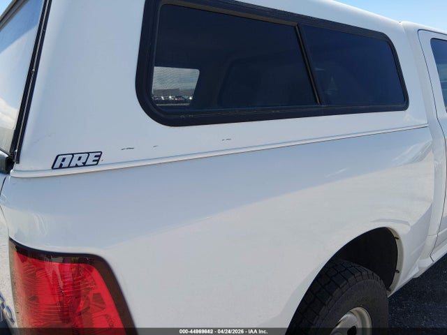 3C6RR7KG7KG619944 RAM 1500 Classic Tradesman 4x4 5&#039;7 Box