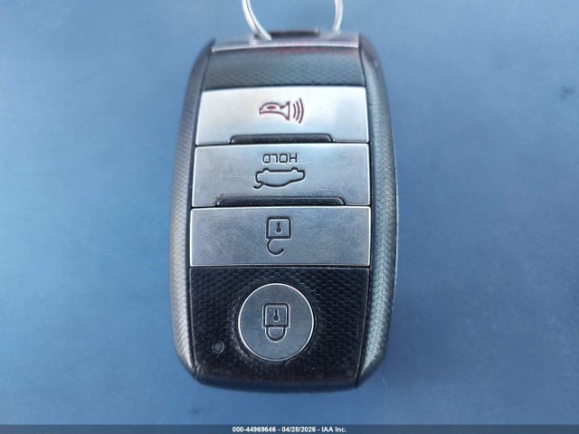 3KPFL4A7XJE176891 KIA FORTE S