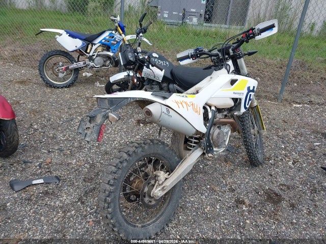 VBKUAL409KM420747 Husqvarna Fe501