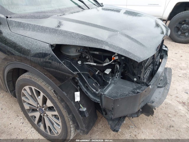 2020 Ford Escape Titanium მანქანა იყიდება აუქციონზე, vin: 1FMCU9J95LUB15236, აუქციონის ნომერი: 44969687