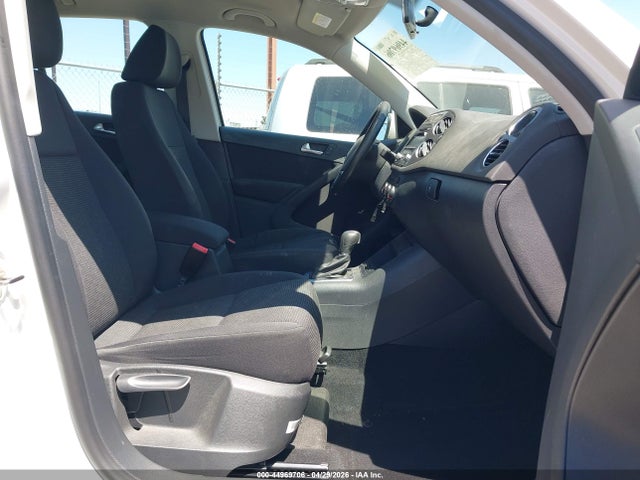 2013 Volkswagen Tiguan S მანქანა იყიდება აუქციონზე, vin: WVGAV3AX5DW607724, აუქციონის ნომერი: 44969706