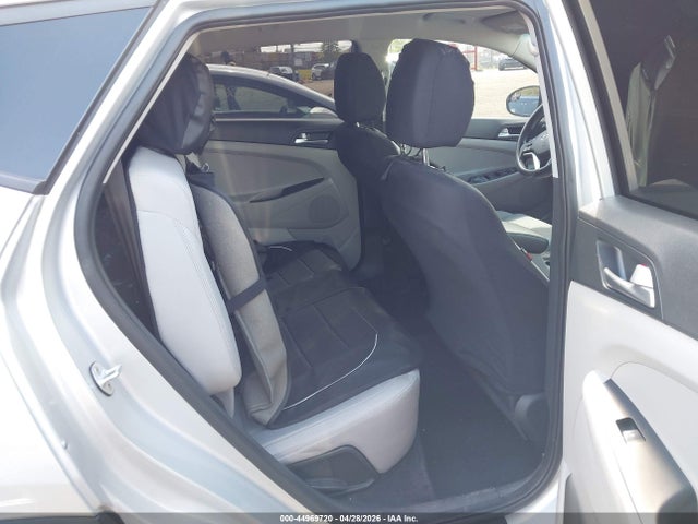 2019 Hyundai Tucson Se მანქანა იყიდება აუქციონზე, vin: KM8J2CA40KU900938, აუქციონის ნომერი: 44969720