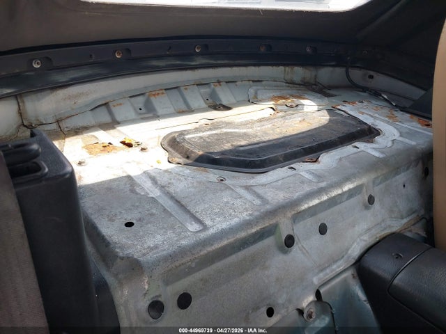 44969739 :رقم المزاد ، JM1NB353710218233 vin ، 2001 Mazda Mx-5 Miata Ls/special Edition مزاد بيع