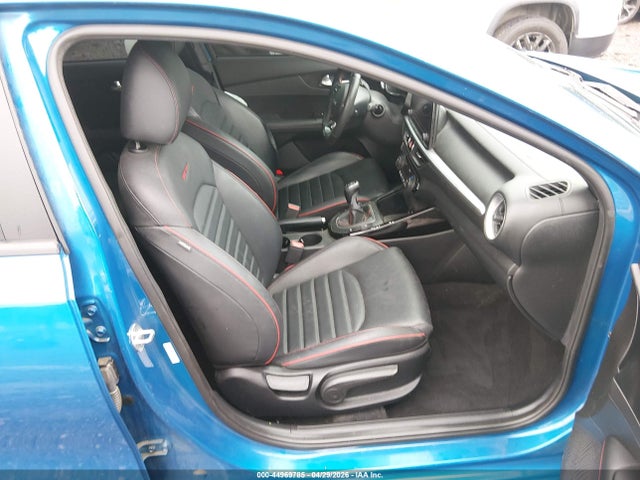 44969785 :رقم المزاد ، 3KPF44AC3NE487420 vin ، 2022 Kia Forte Gt Manual مزاد بيع