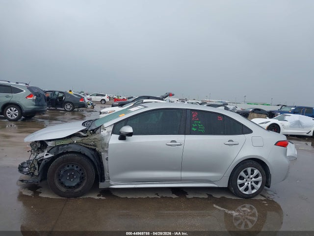 2020 Toyota Corolla Le მანქანა იყიდება აუქციონზე, vin: 5YFEPRAE5LP100461, აუქციონის ნომერი: 44969788