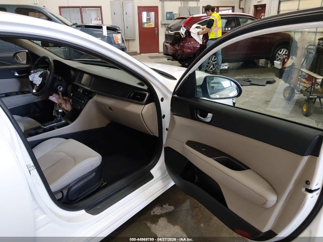2018 Kia Optima Lx მანქანა იყიდება აუქციონზე, vin: 5XXGT4L31JG240094, აუქციონის ნომერი: 44969799