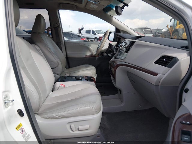 Aukcja sprzedaży 2012 Toyota Sienna Xle V6 8 Passenger, vin: 5TDYK3DC1CS248343, numer aukcji: 44969846
