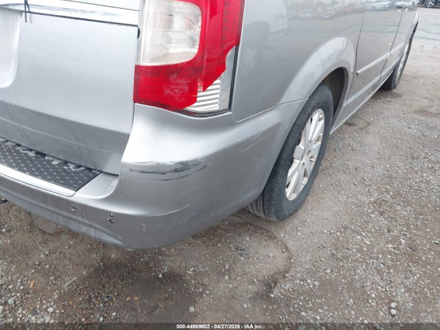 2014 Chrysler Town & Country Touring მანქანა იყიდება აუქციონზე, vin: 2C4RC1BGXER271045, აუქციონის ნომერი: 44969902