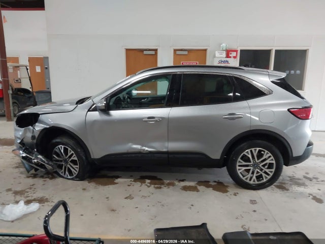 44969916 :رقم المزاد ، 1FMCU9CZ7MUA52526 vin ، 2021 Ford Escape Sel Hybrid مزاد بيع