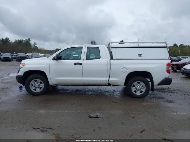 44969940 :رقم المزاد ، 5TFUM5F18GX068535 vin ، 2016 Toyota Tundra Sr 4.6l V8 مزاد بيع