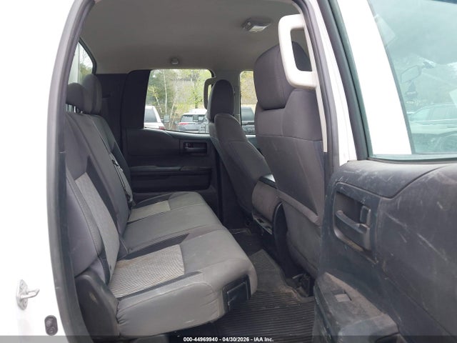 44969940 :رقم المزاد ، 5TFUM5F18GX068535 vin ، 2016 Toyota Tundra Sr 4.6l V8 مزاد بيع
