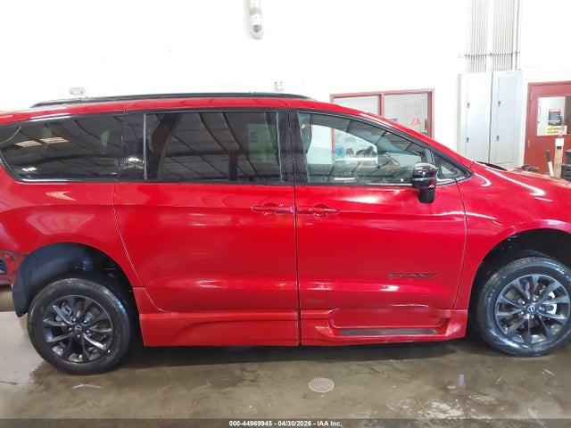 Chrysler Pacifica Select 2025 2C4RC1BG3SR605105 Image 14