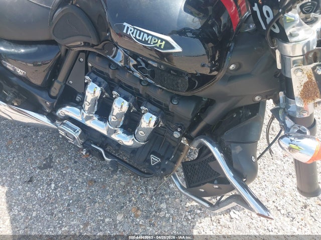 Triumph Motorcycle Rocket Iii Roadster 2014 SMTC02L4XEJ626035 Image 8