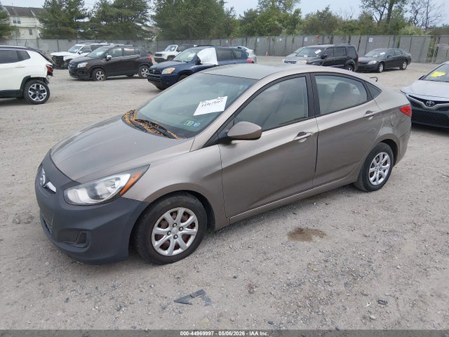 Продажа на аукционе авто 2014 Hyundai Accent Gls, vin: KMHCT4AE8EU700804, номер лота: 44969997