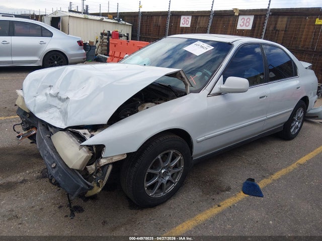 Продаж на аукціоні авто 1997 Honda Accord Ex, vin: 1HGCD5653VA010624, номер лоту: 44970025