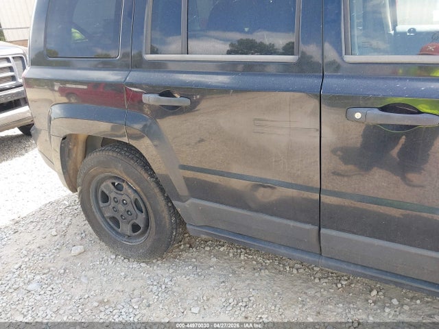 44970030 :رقم المزاد ، 1C4NJPBB6ED737598 vin ، 2014 Jeep Patriot Sport مزاد بيع