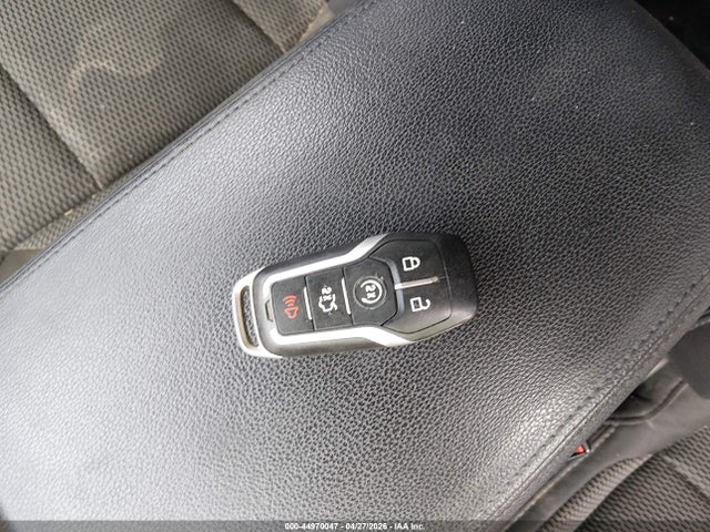 1FM5K8DH8HGD84638 Ford EXPLORER XLT