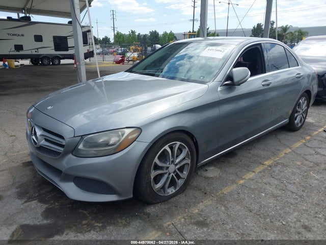 2015 Mercedes-benz C 300 მანქანა იყიდება აუქციონზე, vin: 55SWF4JB1FU068235, აუქციონის ნომერი: 44970062