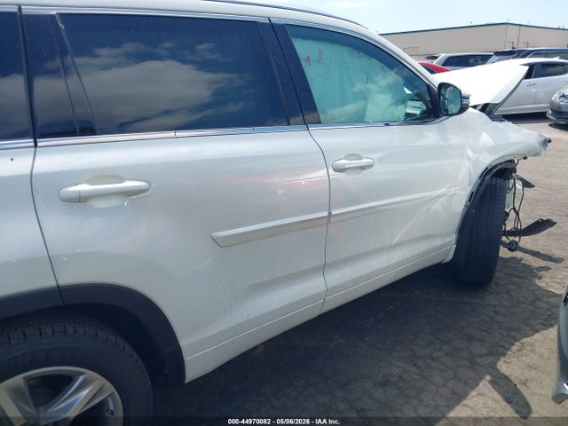Продажа на аукционе авто 2017 Toyota Highlander Limited, vin: 5TDDZRFH7HS399524, номер лота: 44970082